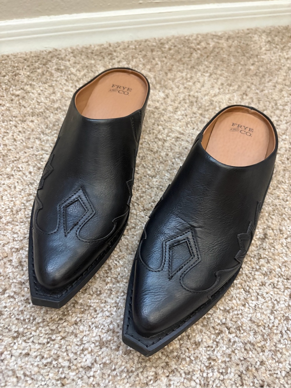 Frye and Co. Black Leather Pointed Slip-On Mules
